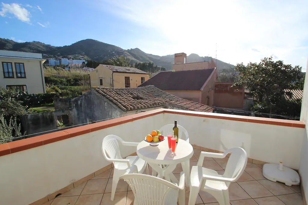 Cefalu Lungomare Apartments 0*,