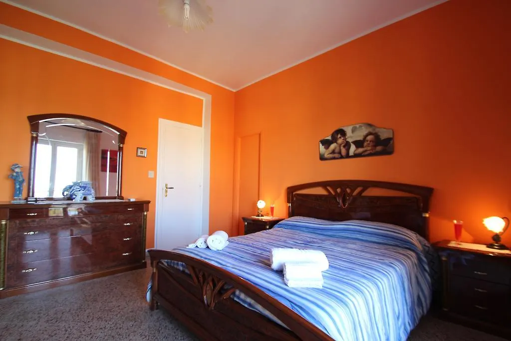 Cefalu Lungomare Apartments 0*,