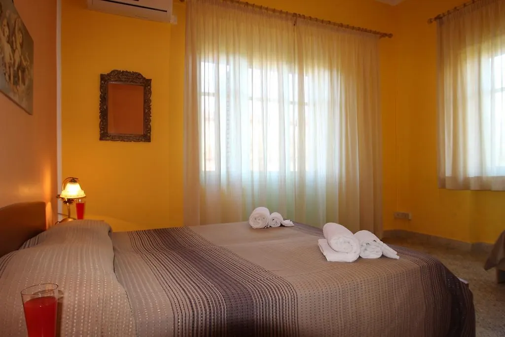 Cefalu Lungomare Apartments 0*,  إيطاليا